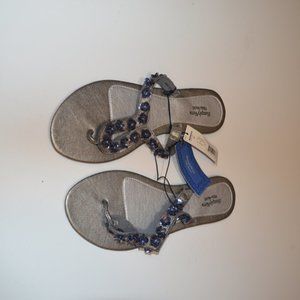 SIMPLYVERA Vera Wang Silver Beads Toe Foot Flip-Flop Flat Sandals L 9/10